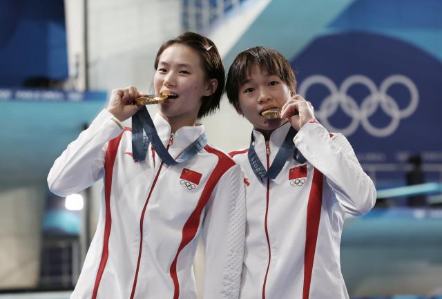 乐鱼体育官网-2024总结之跳水：三大赛揽25金 巴黎奥运八金封神