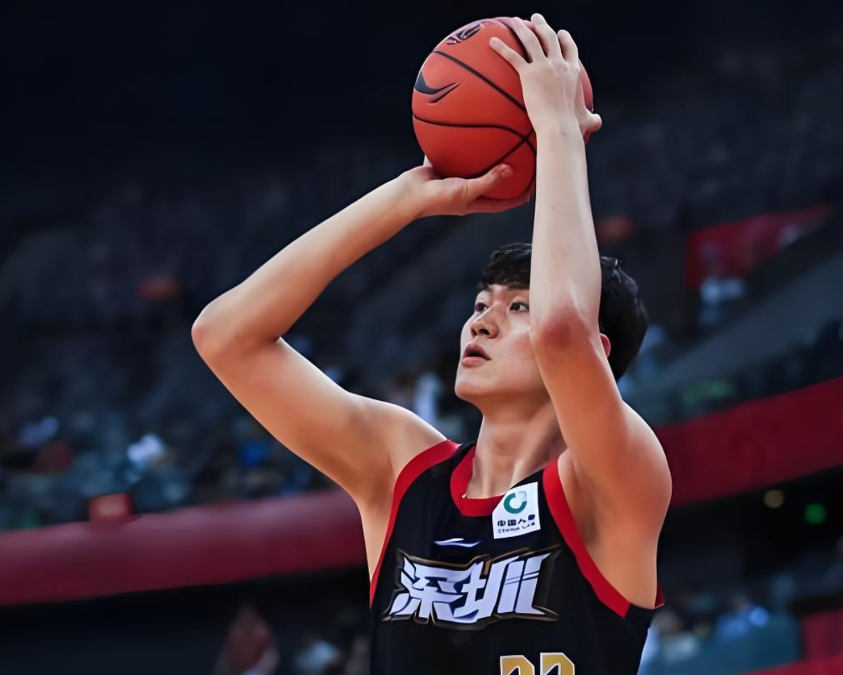 乐鱼网官网-赢山西10分！CBA名记大赞深圳队1人：拥有这样的球员，很幸运